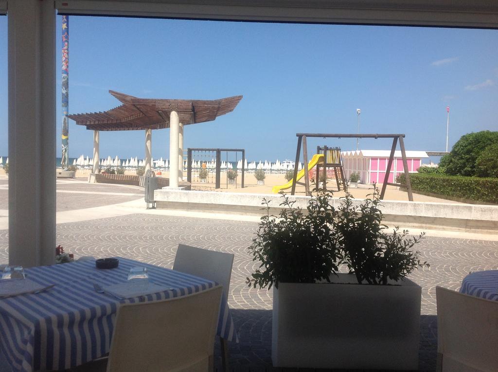 Hotel Astoria Pesaro Exteriér fotografie