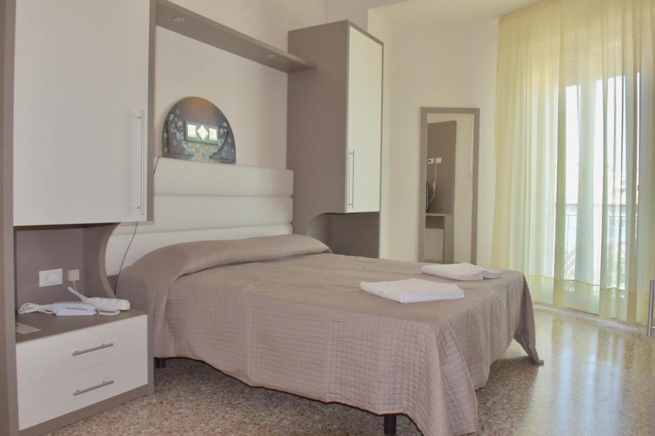 Hotel Astoria Pesaro Exteriér fotografie